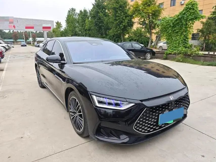 2022 BYD HAN thumbnail 3