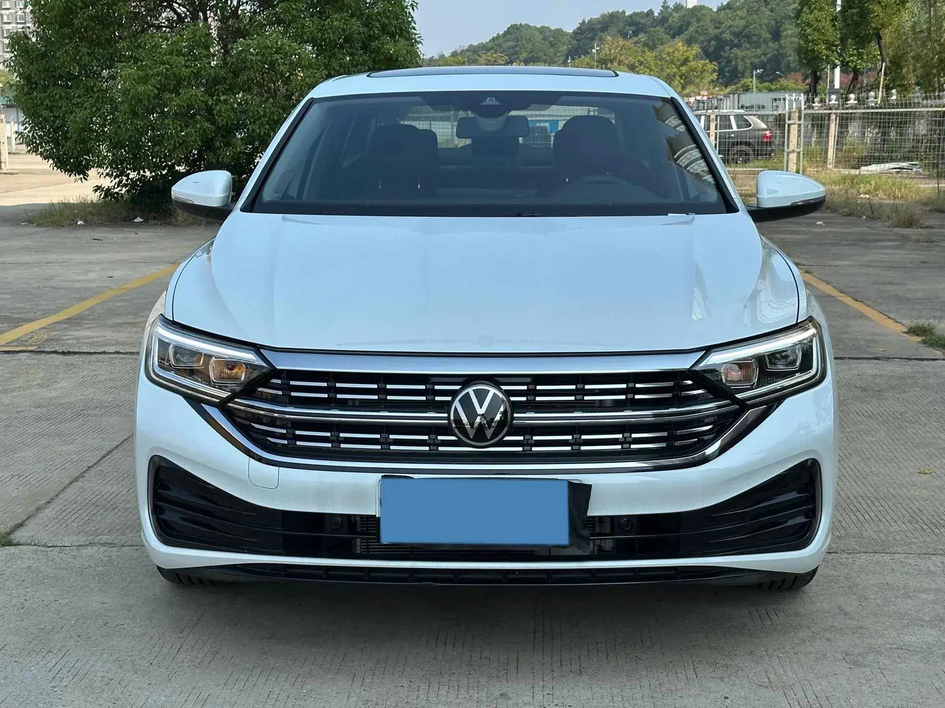 2025 VOLKSWAGEN SAGITAR thumbnail 2