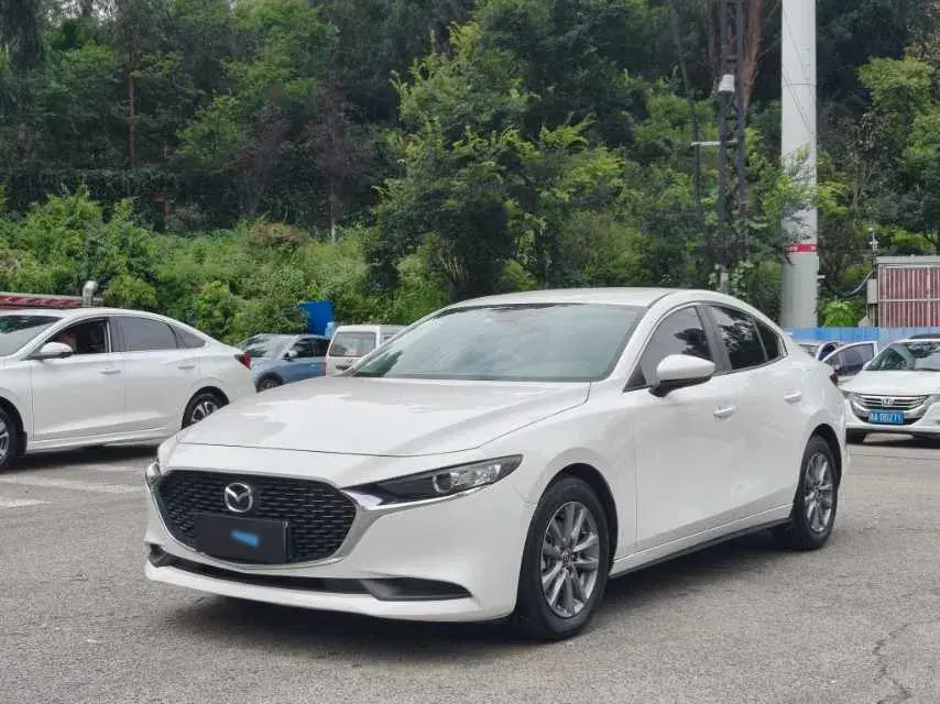 2022 Mazda 3 Axela 2.0L 158HP L4 6AT