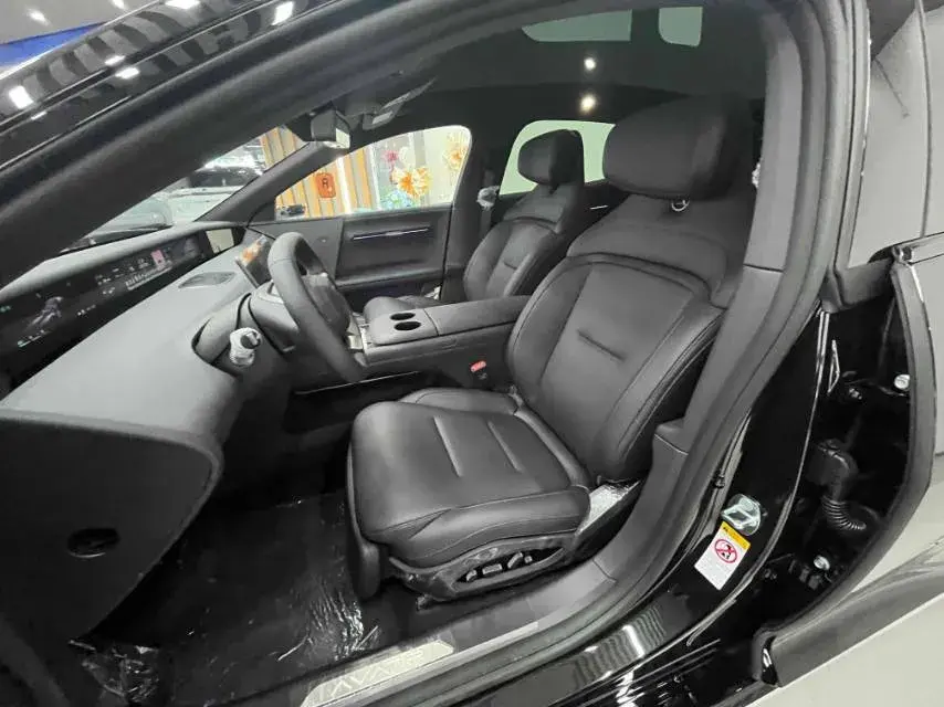 2025 AVATR 06 thumbnail 4