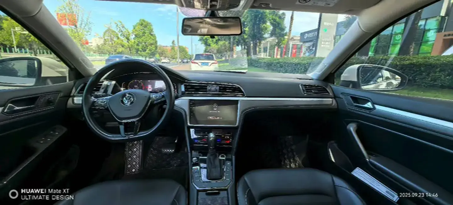 2021 VOLKSWAGEN LAMANDO thumbnail 4