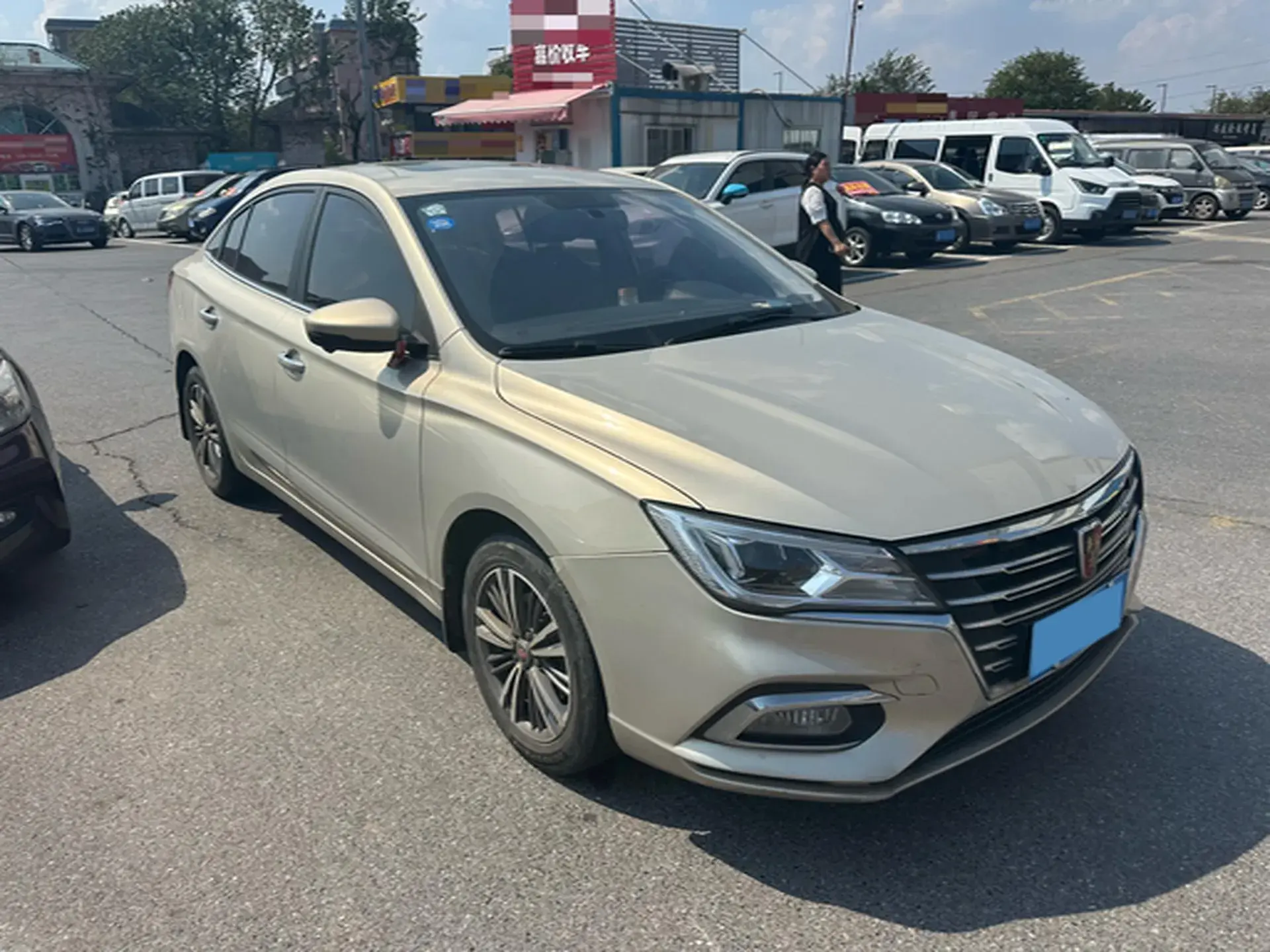 2019 ROEWE I5 thumbnail 3