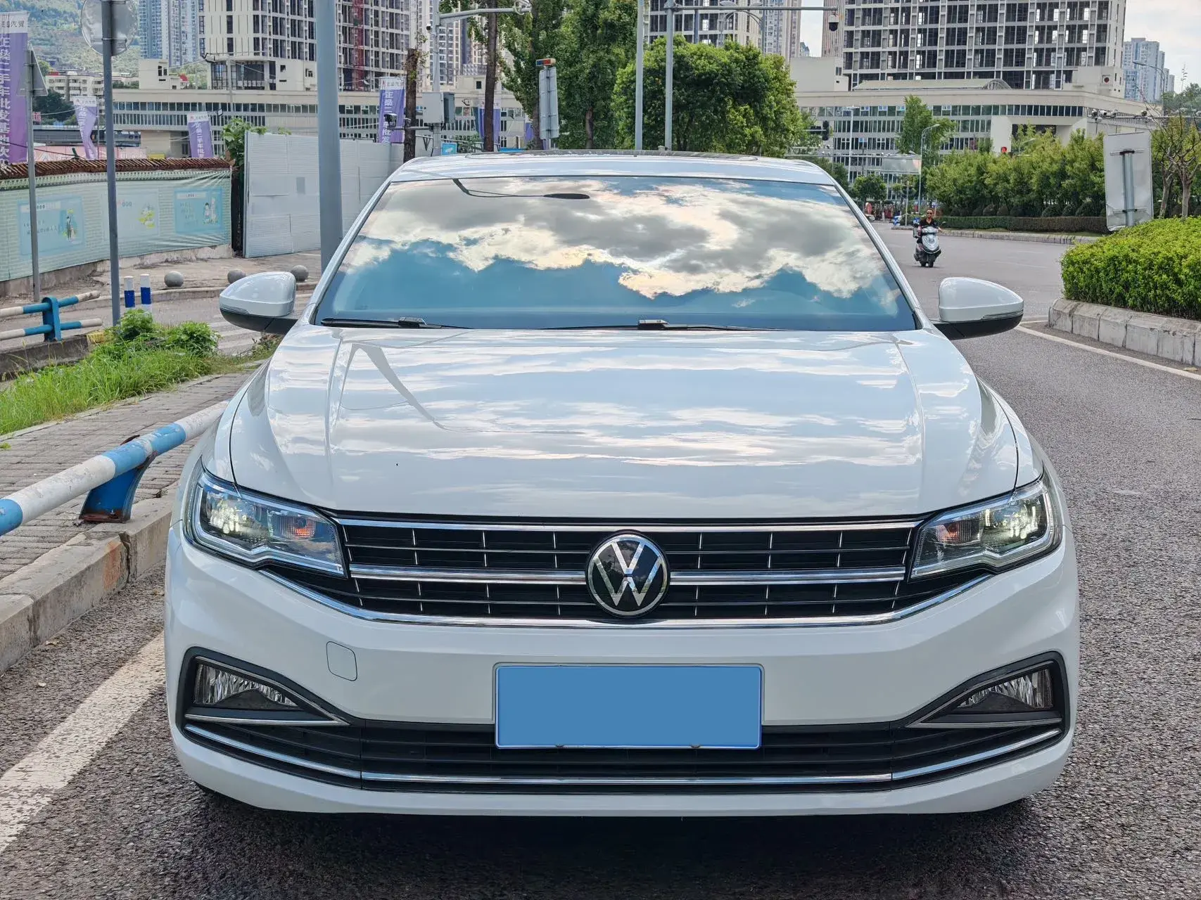2021 VOLKSWAGEN BORA thumbnail 2