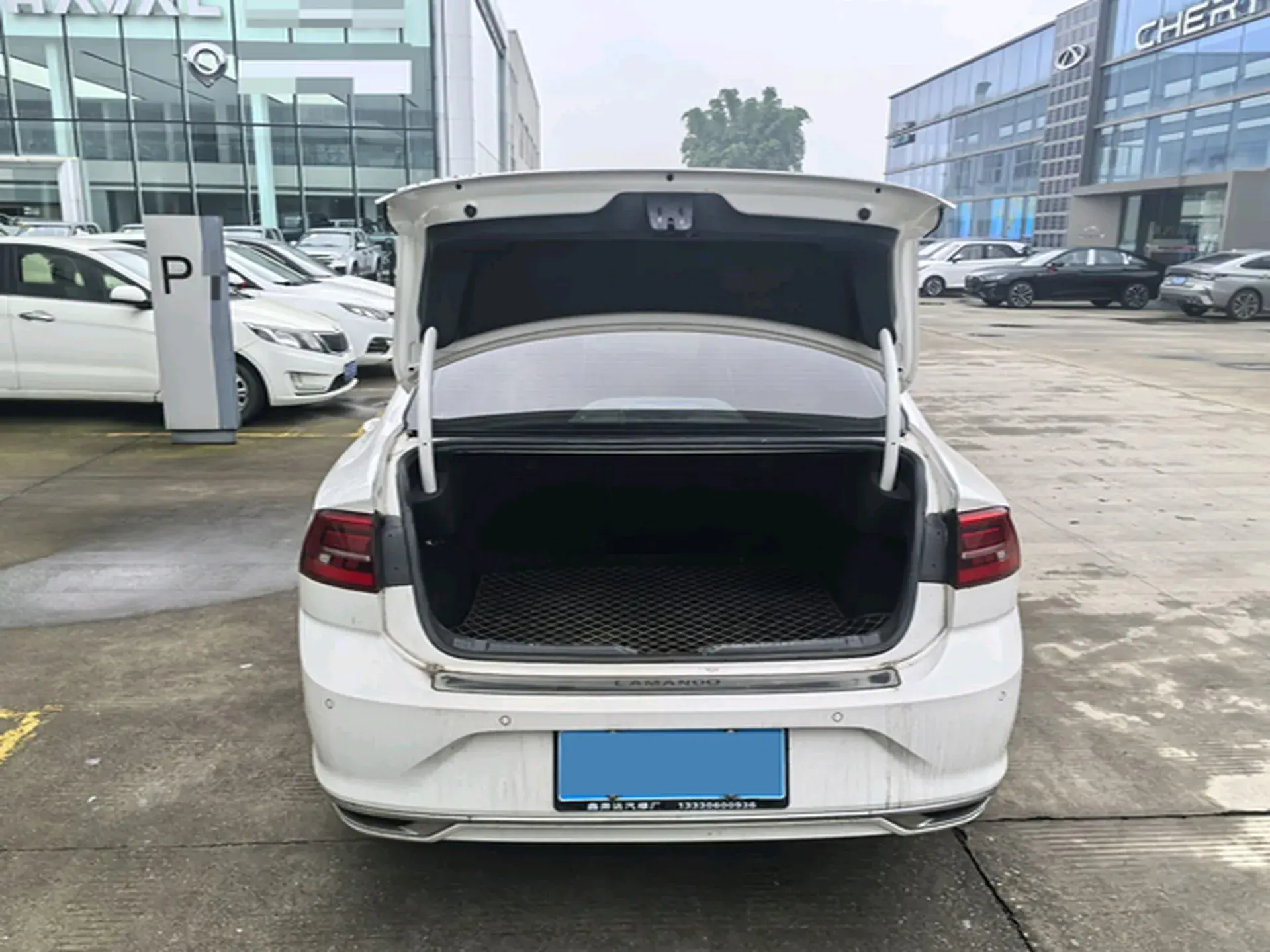 2021 VOLKSWAGEN LAMANDO thumbnail 4