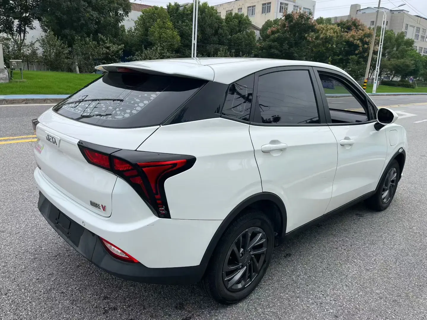 2021 NETA V thumbnail 3