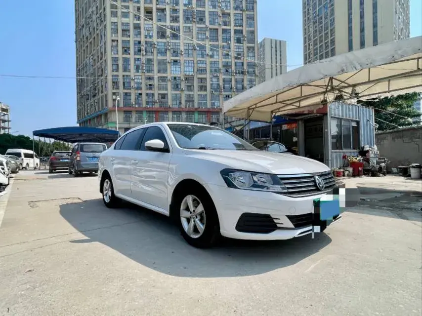 2019 VOLKSWAGEN LAVIDA thumbnail 3