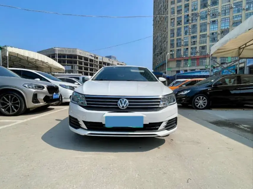 2019 VOLKSWAGEN LAVIDA thumbnail 2