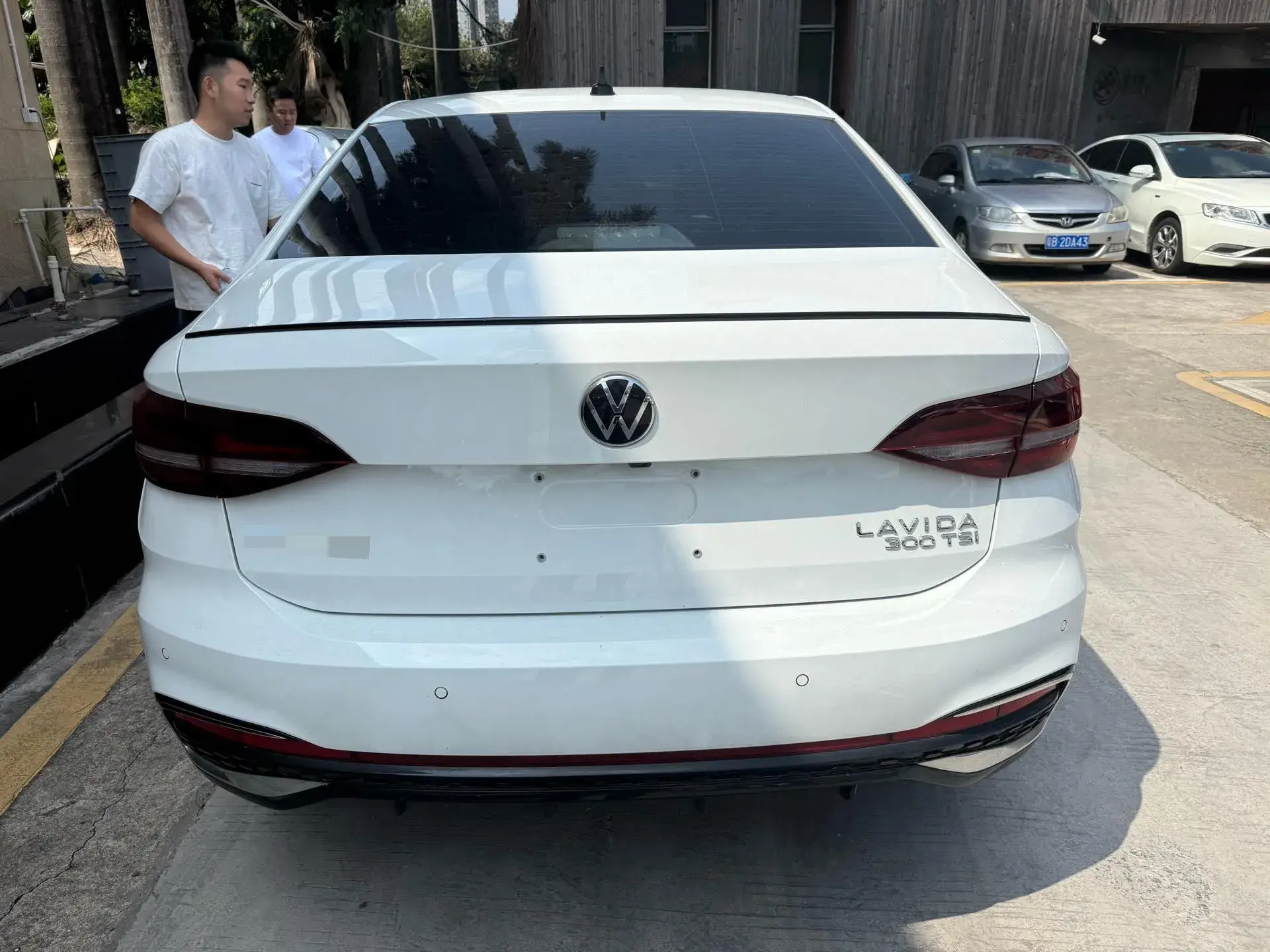 2023 VOLKSWAGEN LAVIDA thumbnail 4