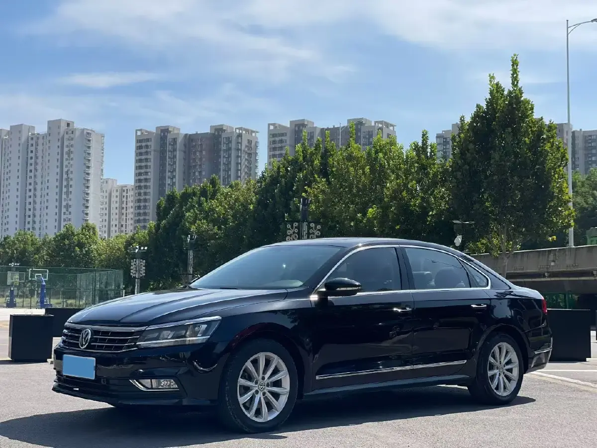 2017 Volkswagen Passat 1.8T 180HP L4 7DCT