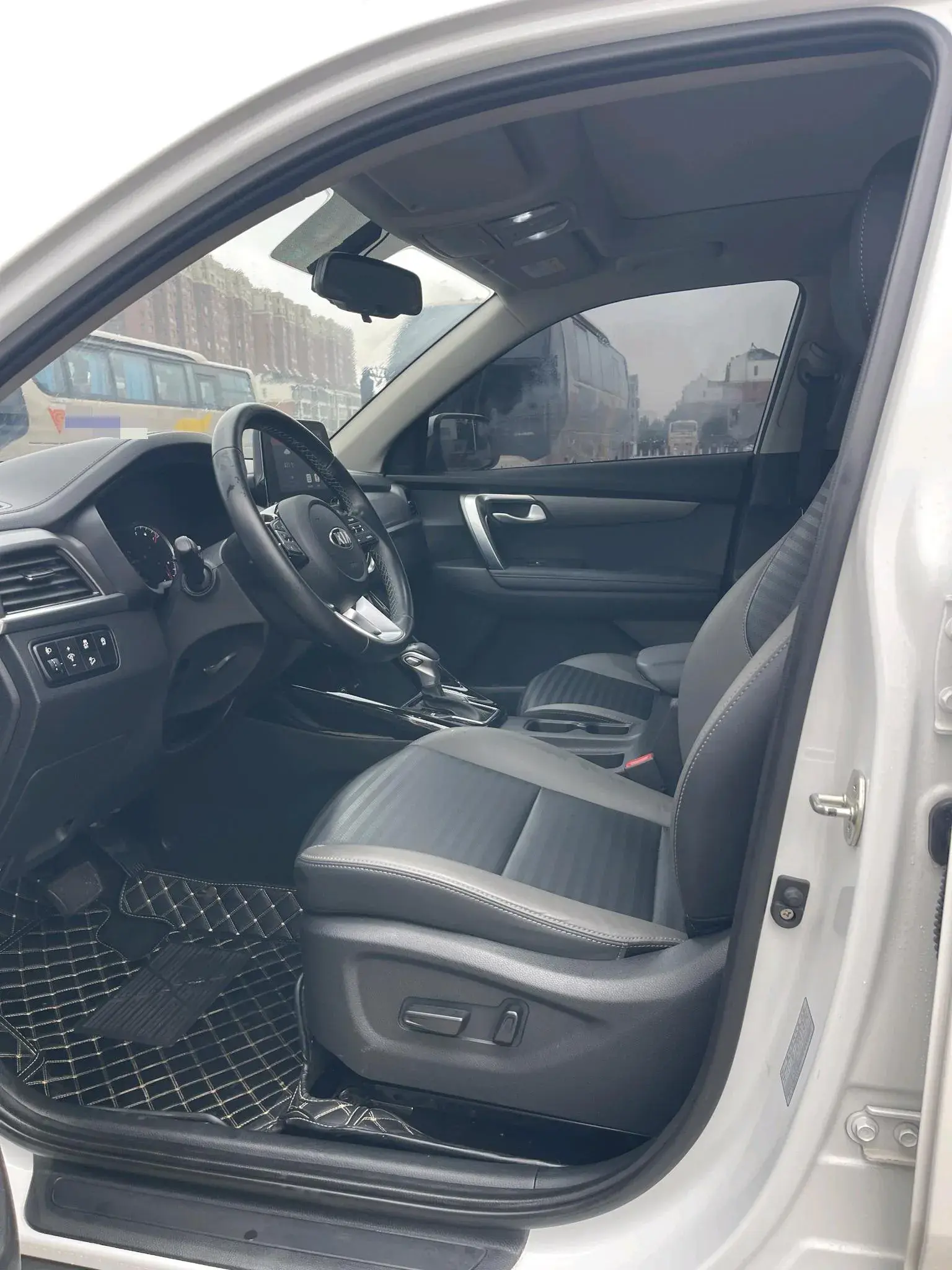 2019 KIA SPORTAGE thumbnail 4