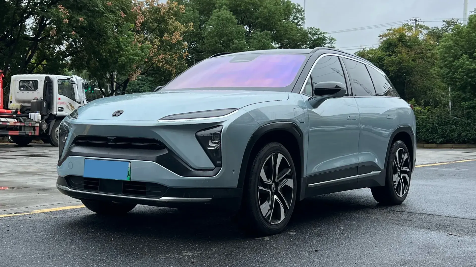 2020 NIO ES6 view 1