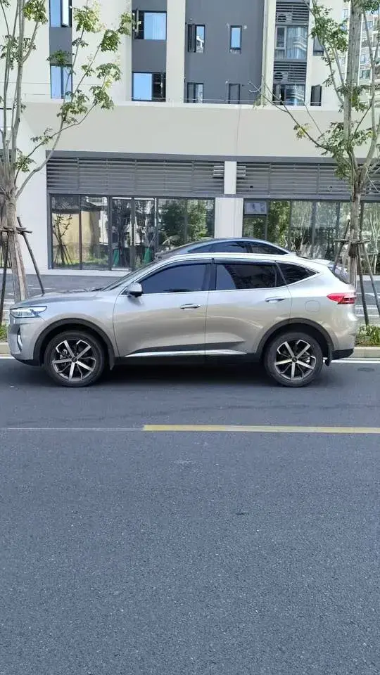 2021 HAVAL F7 thumbnail 3