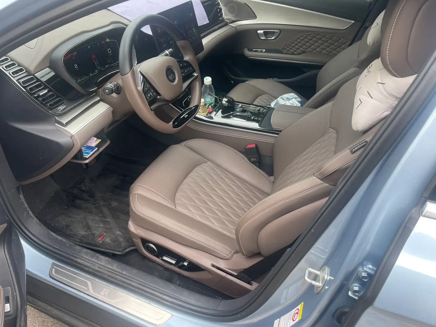 2023 BYD HAN thumbnail 3