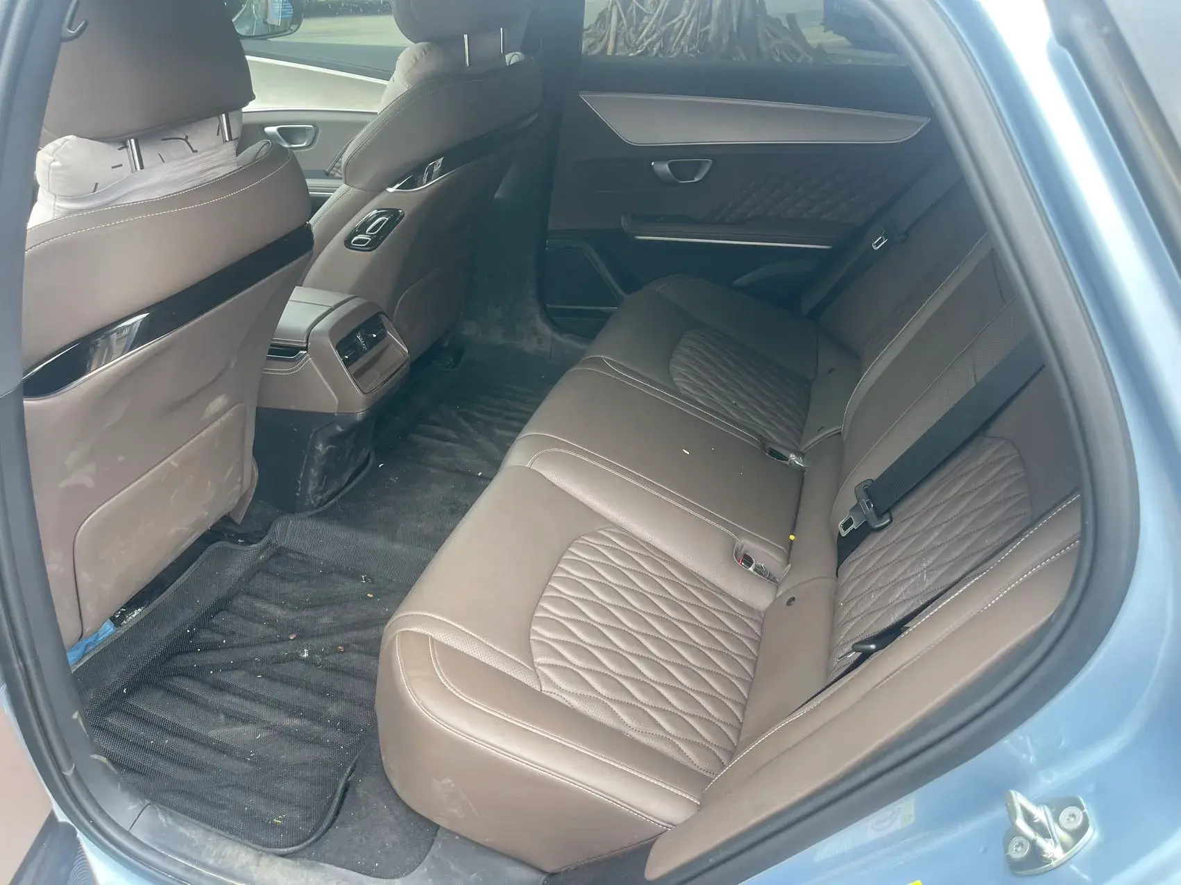 2023 BYD HAN thumbnail 4