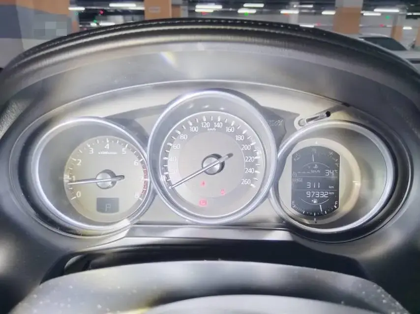 2018 MAZDA ATENZA thumbnail 3