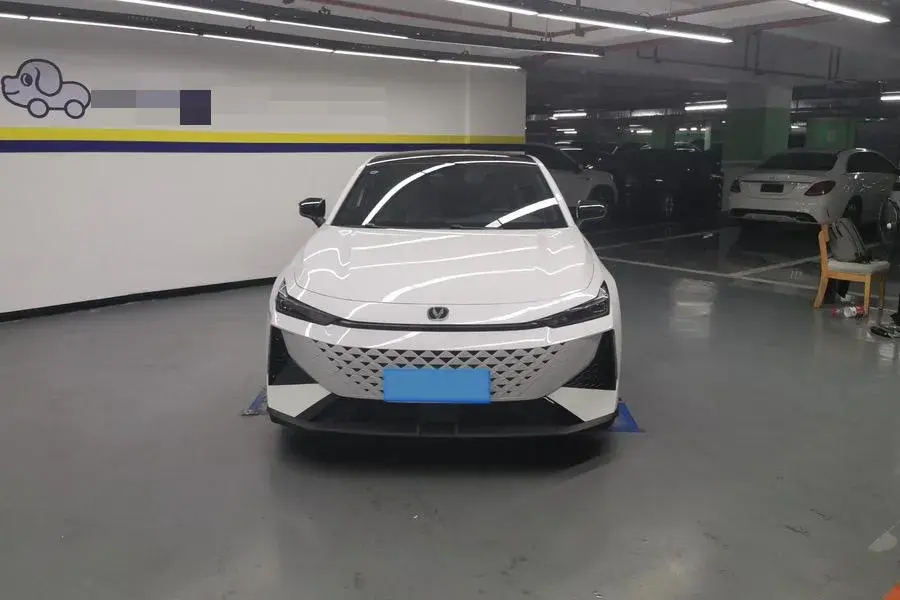 2024 CHANGAN UNI-V thumbnail 2