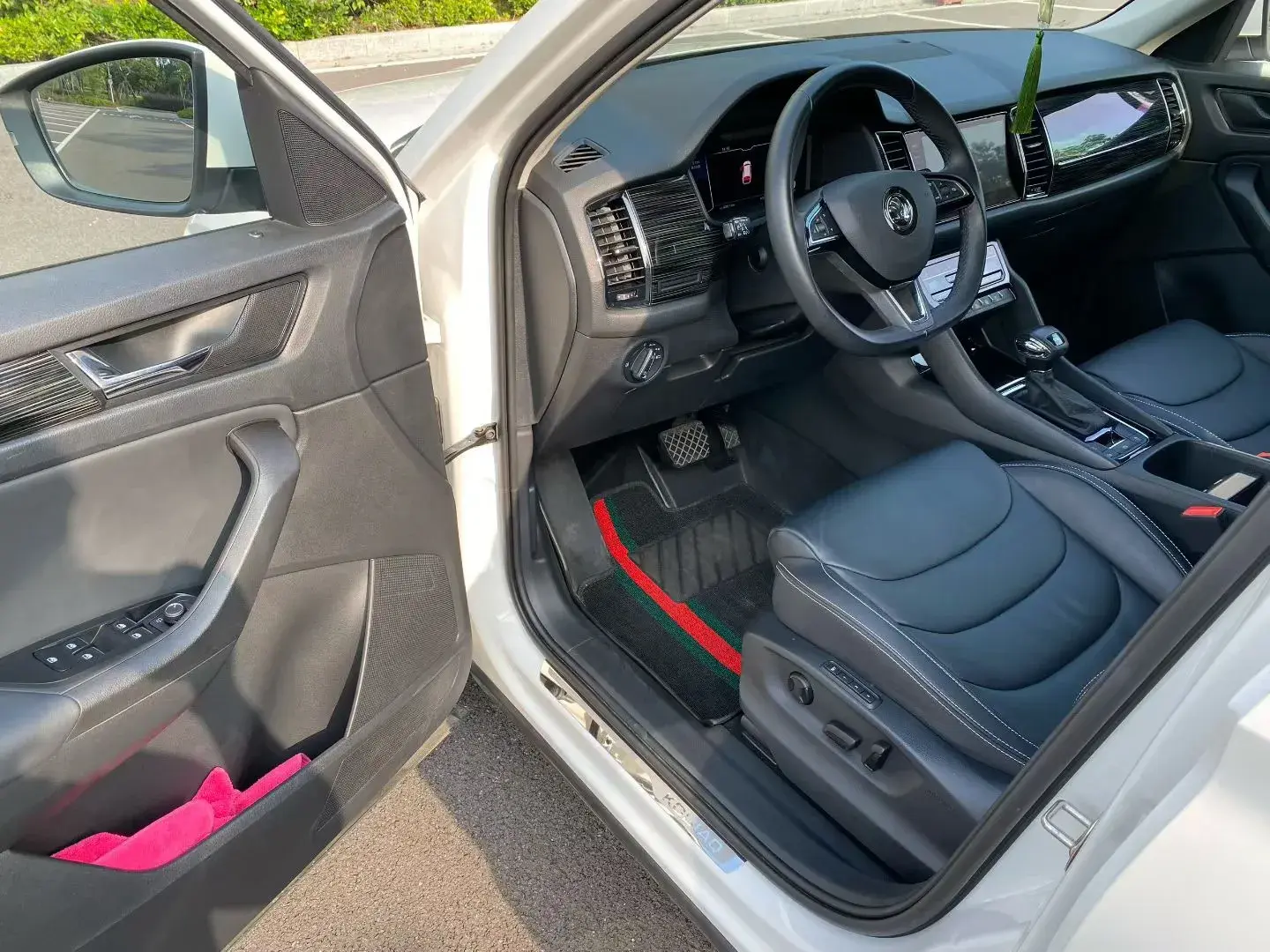 2021 SKODA KODIAK thumbnail 3