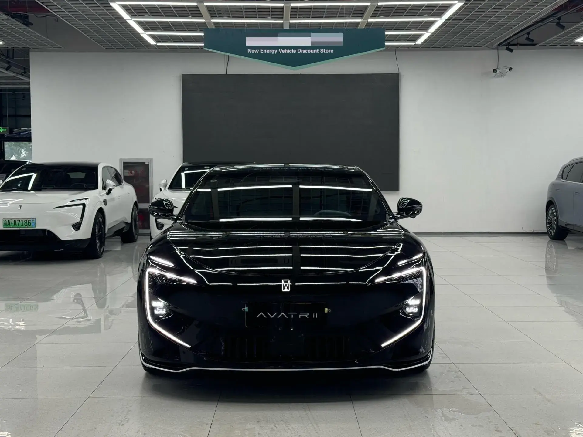 2023 AVATR 12 thumbnail 2