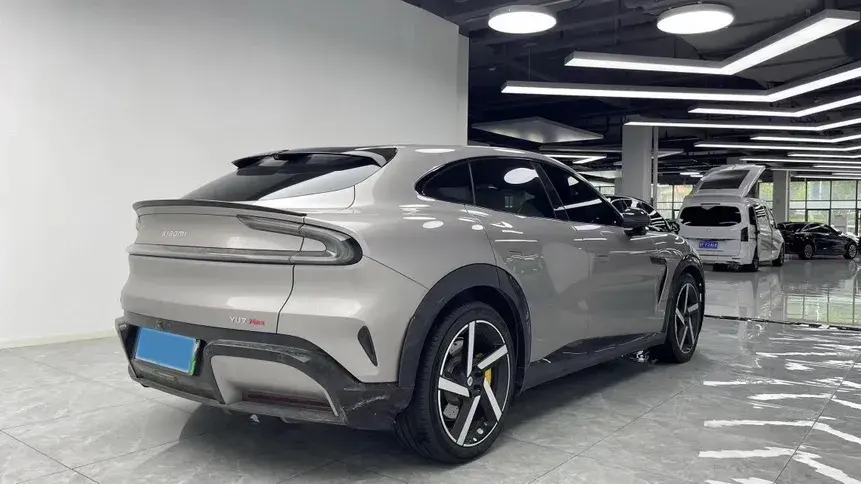 2025 MI YU7 thumbnail 4