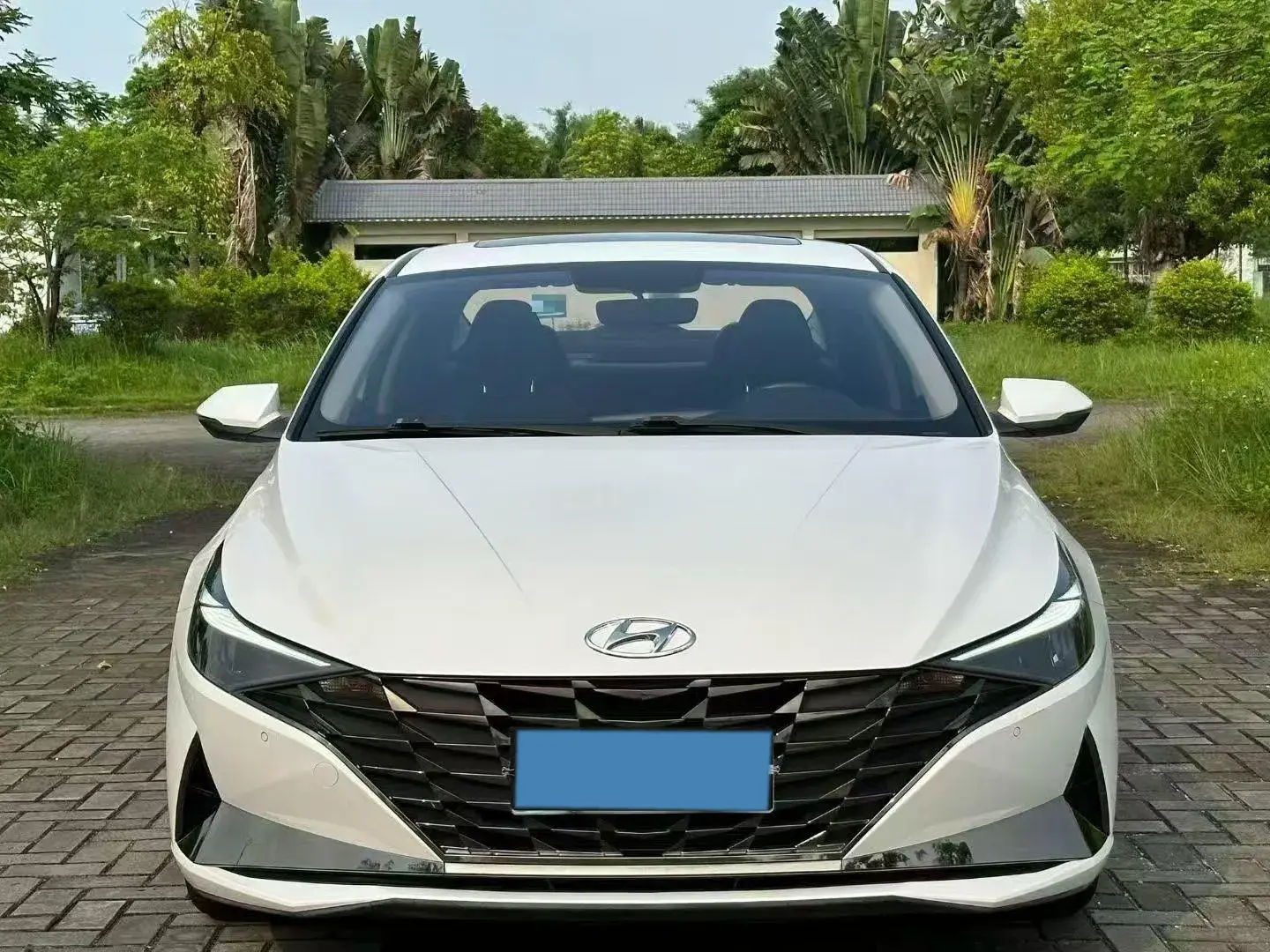 2023 HYUNDAI ELANTRA thumbnail 2