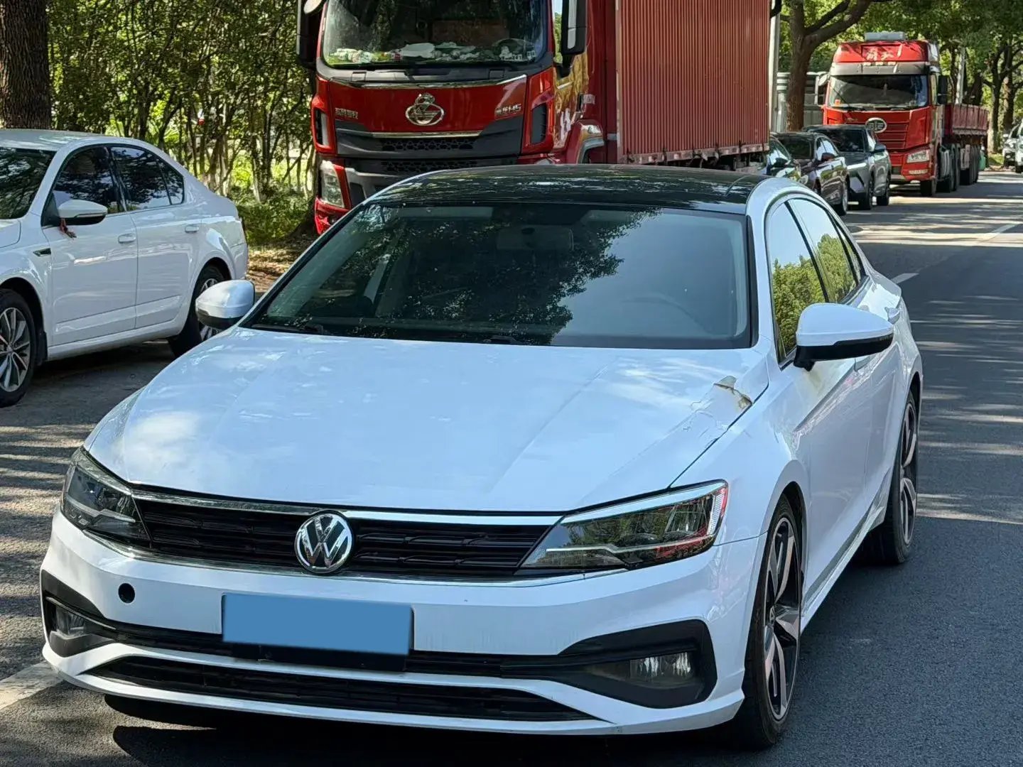 2019 VOLKSWAGEN LAMANDO view 1