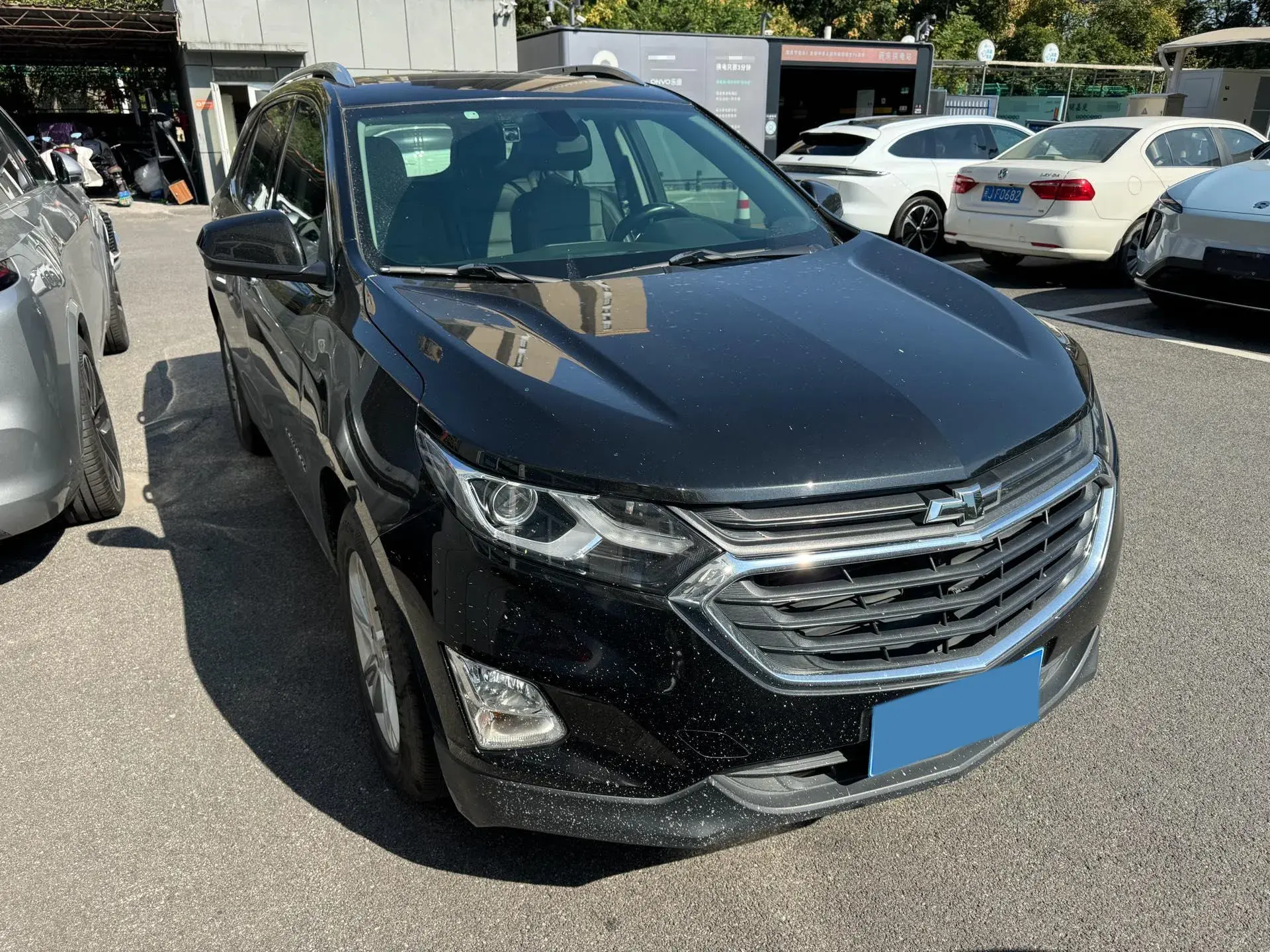 2019 CHEVROLET EQUINOX thumbnail 2