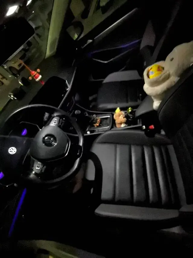 2021 VOLKSWAGEN SAGITAR thumbnail 3