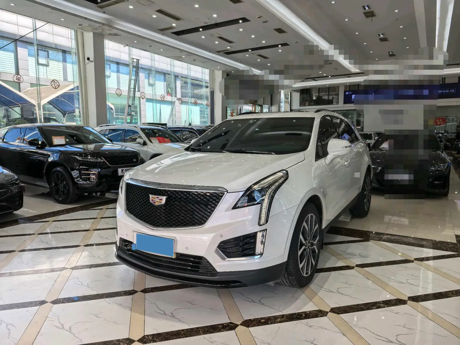 2022 CADILLAC XT5 view 1