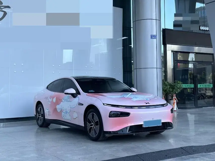 2024 XPENG P7 thumbnail 3