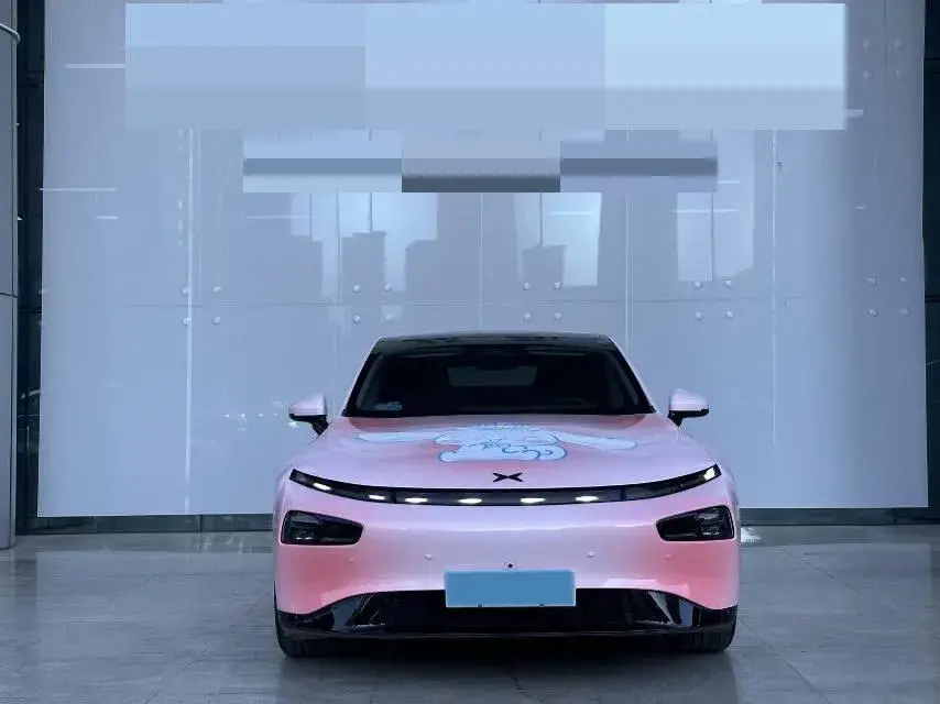 2024 XPENG P7 thumbnail 2