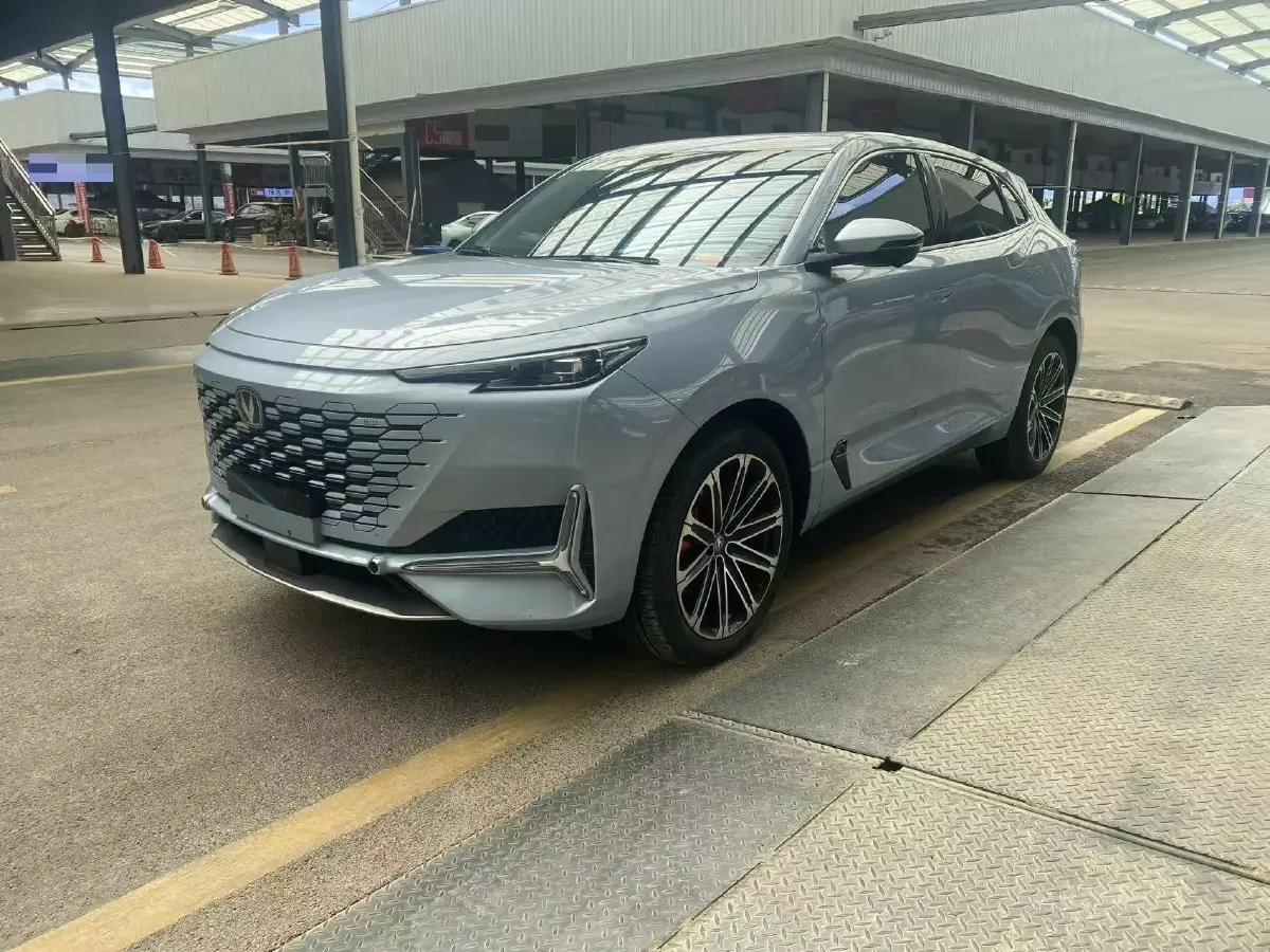 2023 ChangAn UNI-K iDD 1.5T 170HP L4 6TCT PHEV 28.39KWH