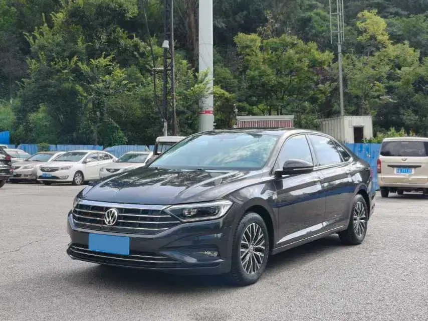 2019 VOLKSWAGEN SAGITAR view 1