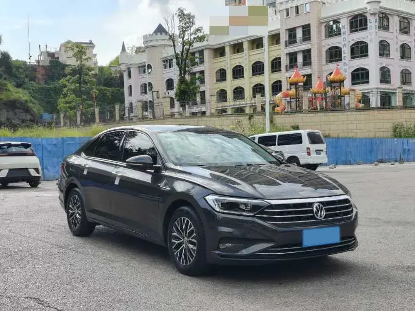 2019 VOLKSWAGEN SAGITAR thumbnail 3