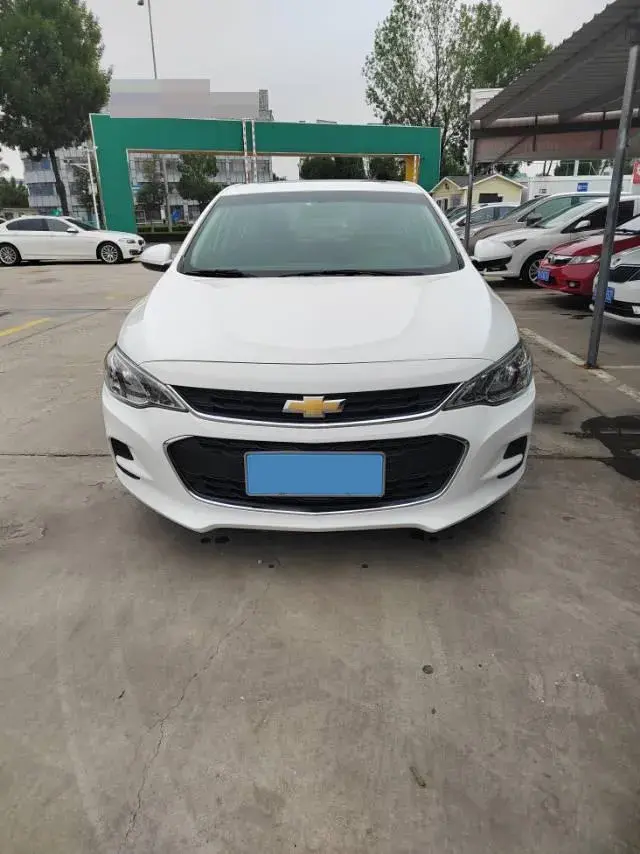 2019 CHEVROLET CAVALIER thumbnail 3