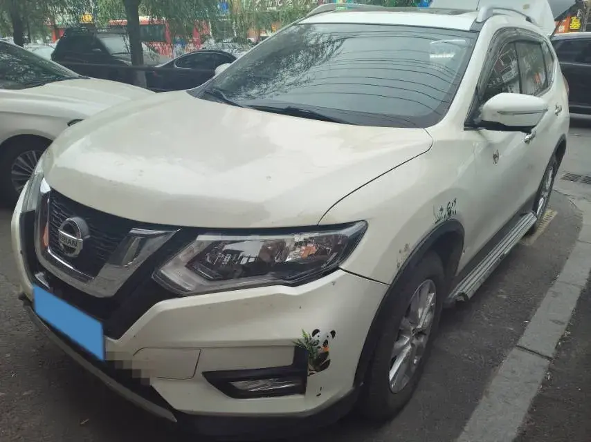 2020 NISSAN X-TRAIL view 1