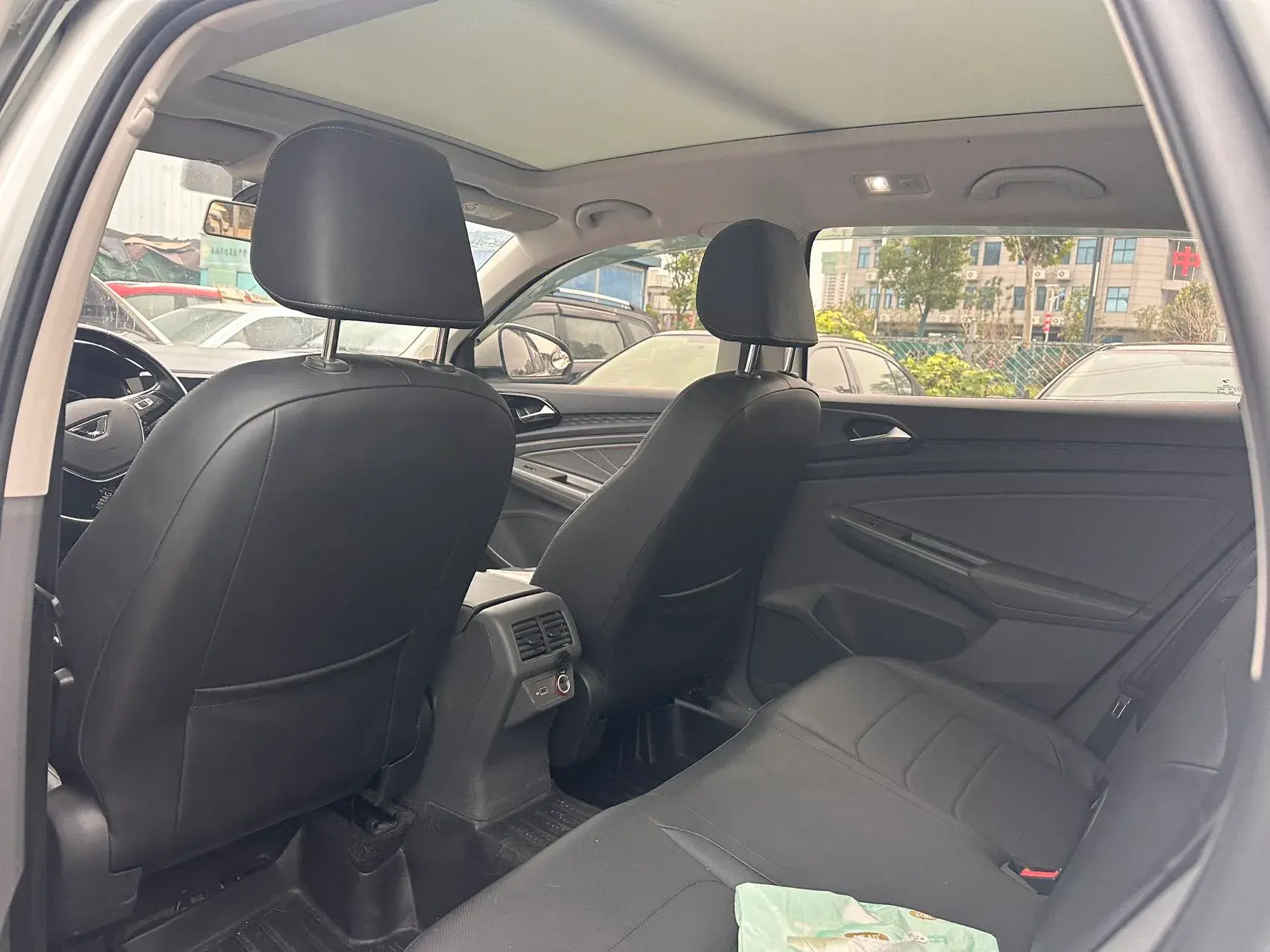 2020 JETTA VS7 thumbnail 4