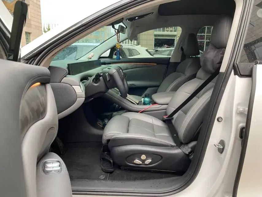 2023 IM LS6 thumbnail 4