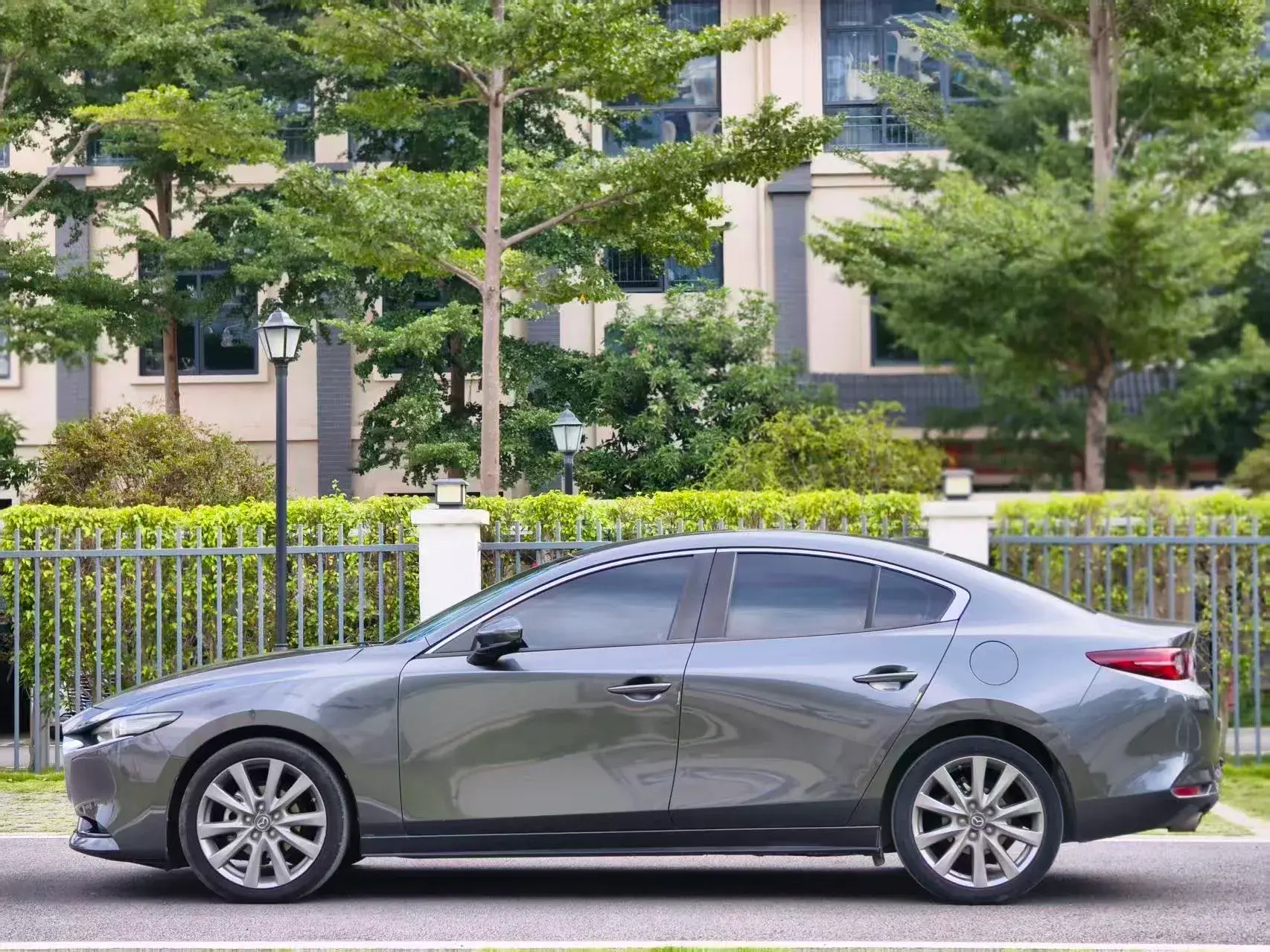 2020 MAZDA 3 thumbnail 4