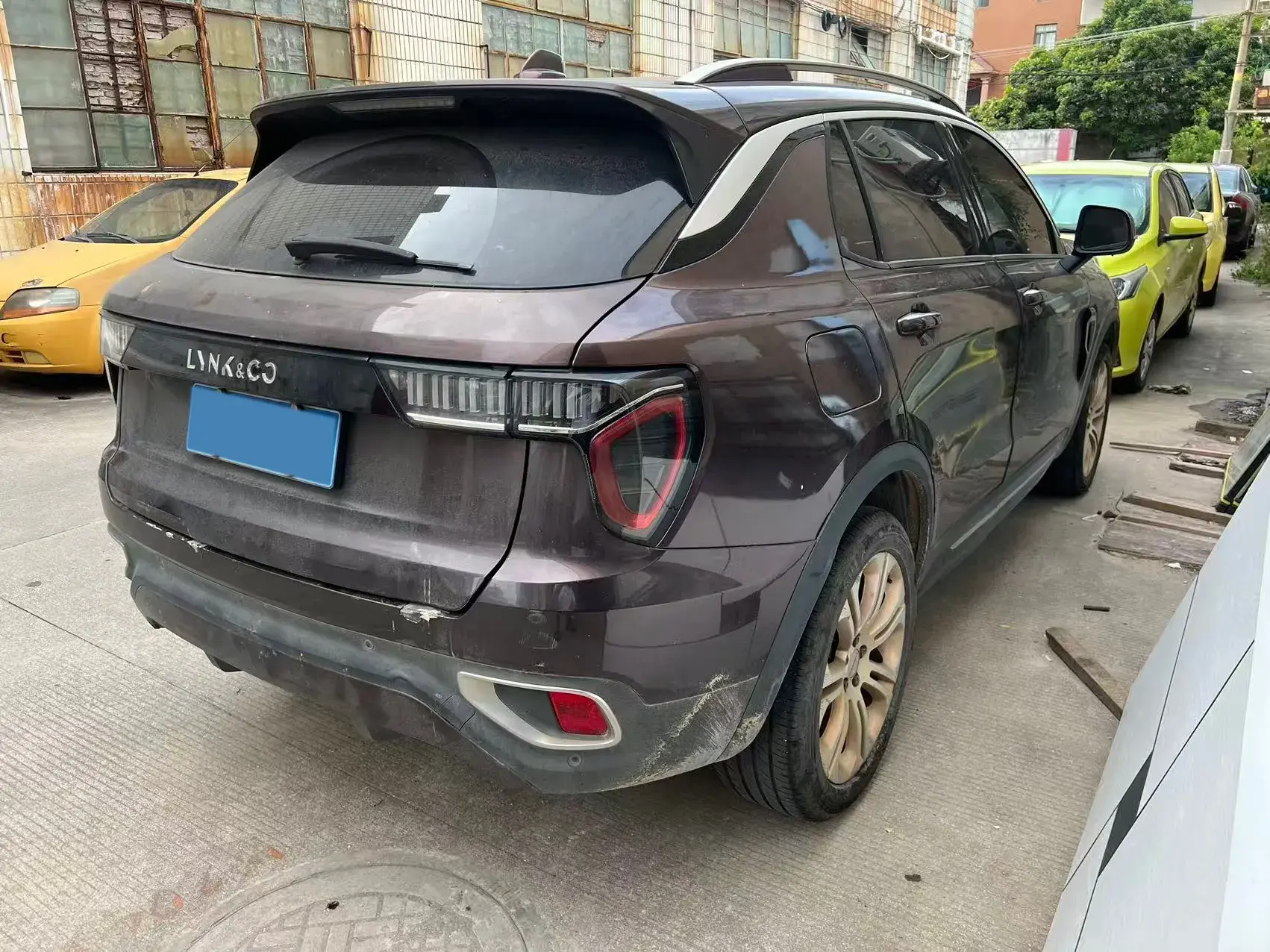 2017 LYNK&CO 01 thumbnail 2