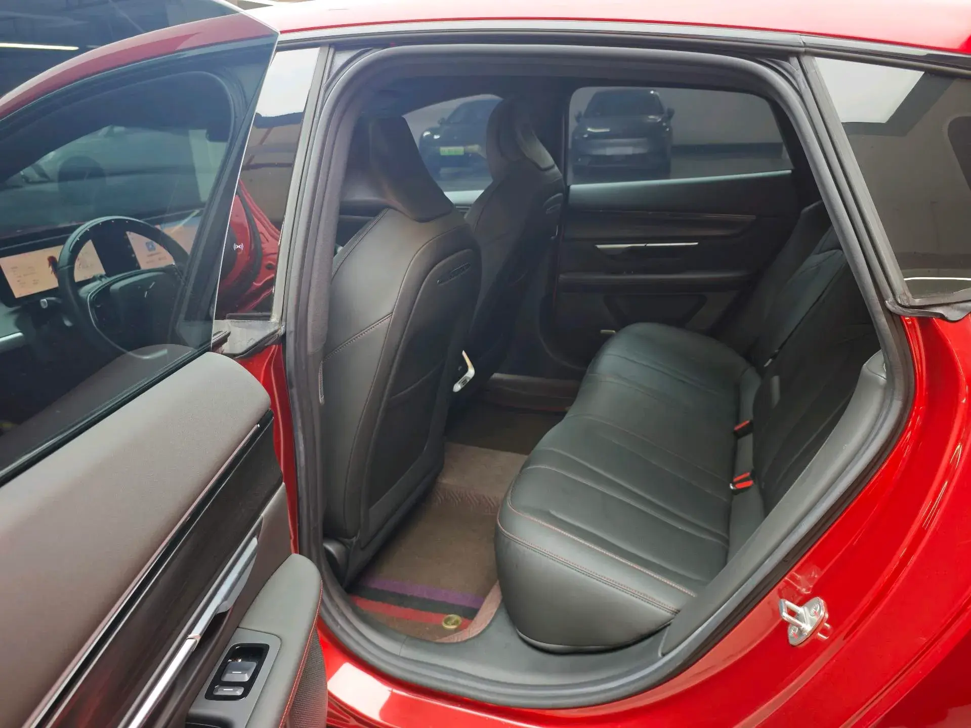 2021 XPENG P7 thumbnail 3