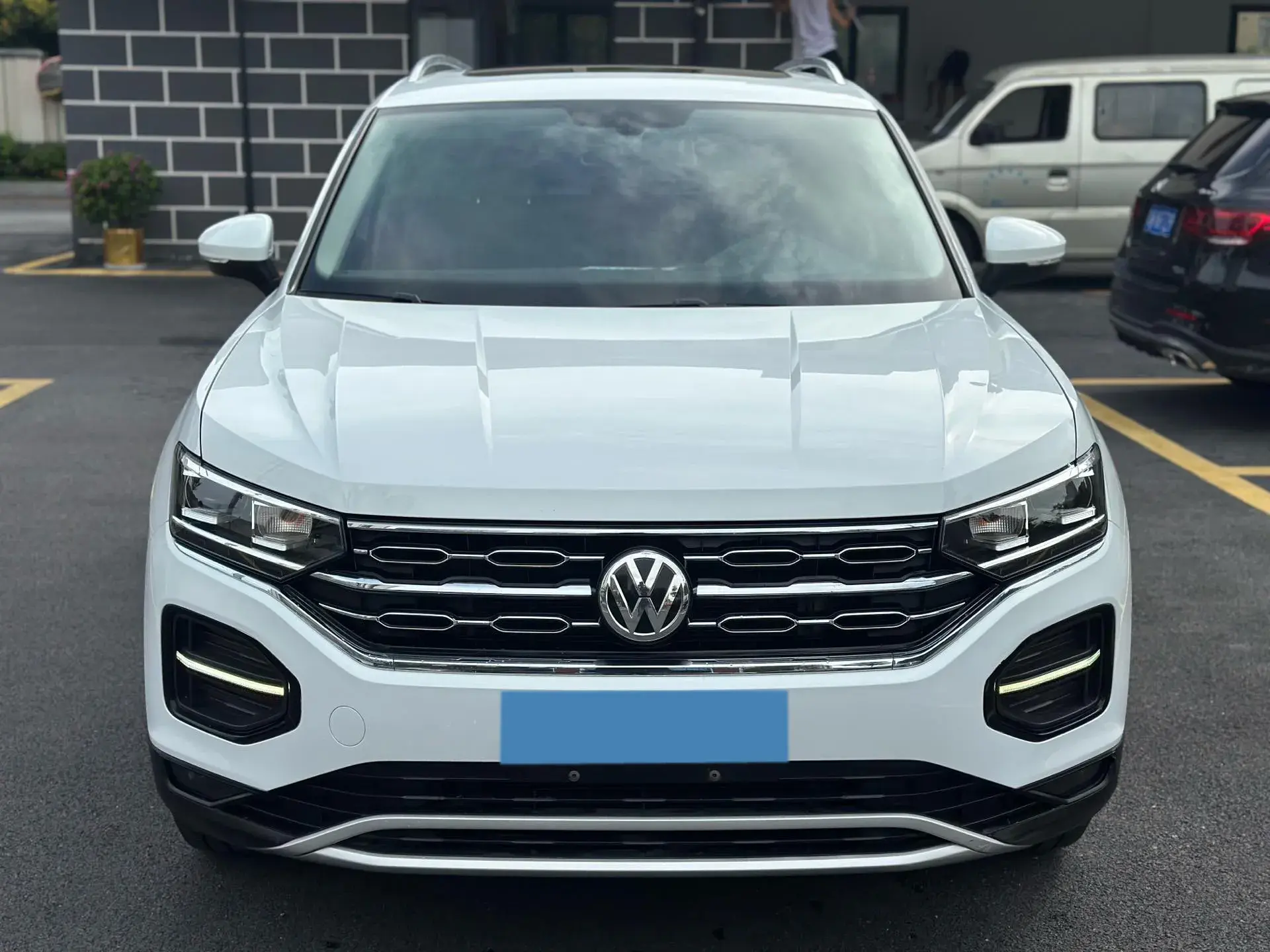 2019 VOLKSWAGEN TAYRON thumbnail 2