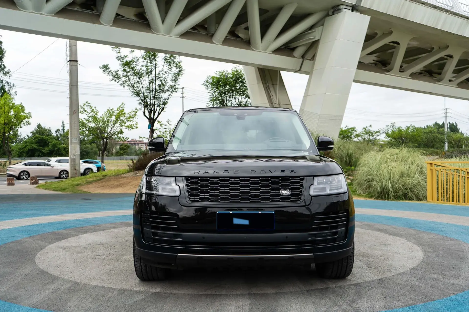 2020 LAND ROVER thumbnail 3