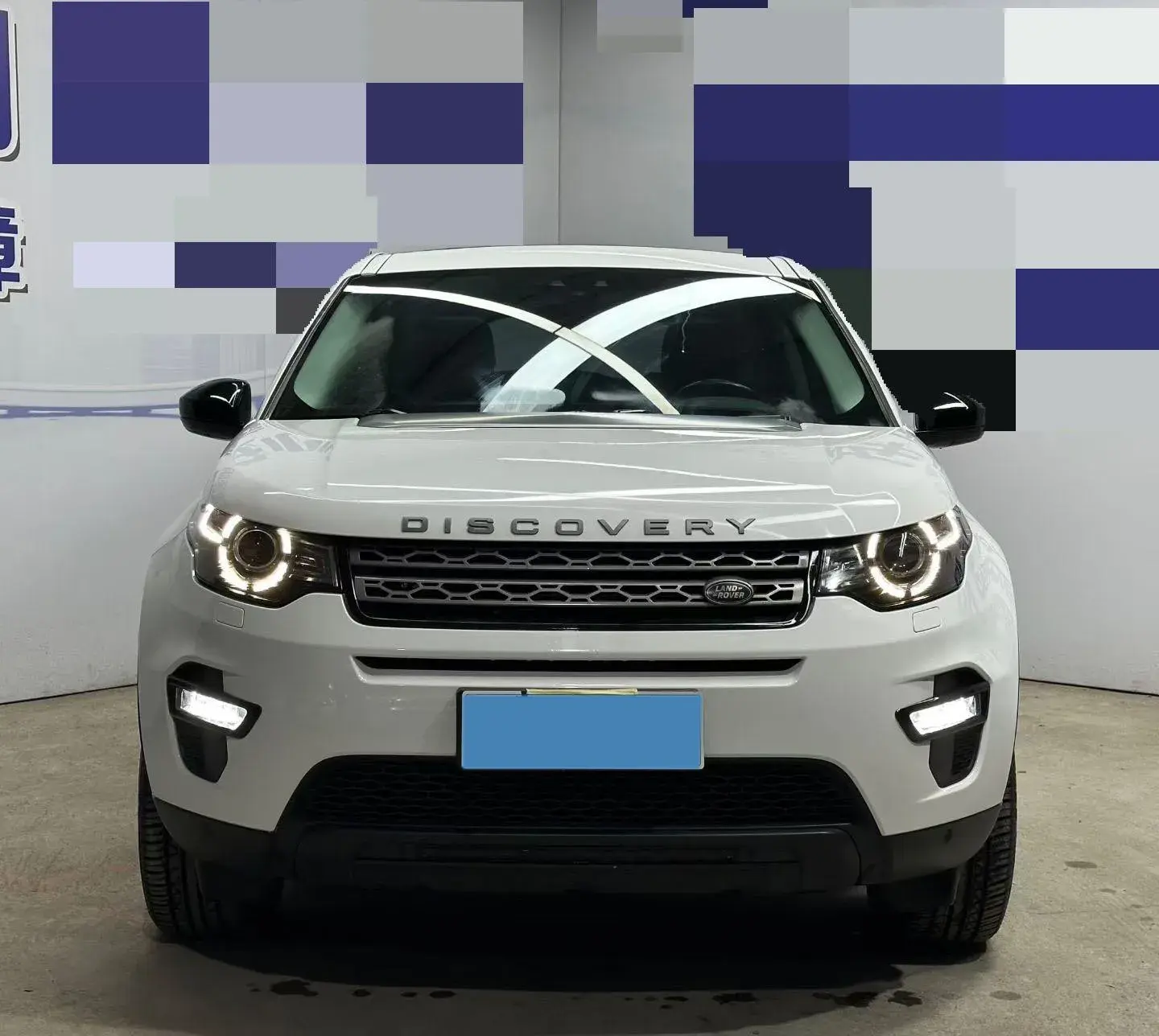 2019 LAND ROVER thumbnail 2