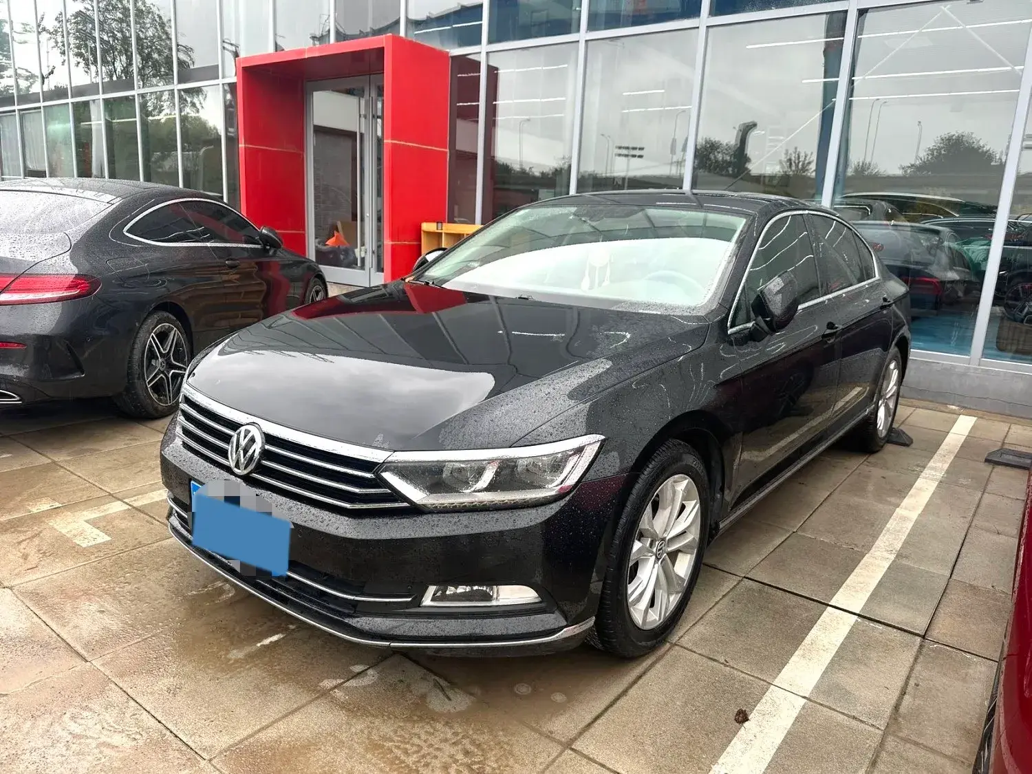 2018 VOLKSWAGEN MAGOTAN view 1