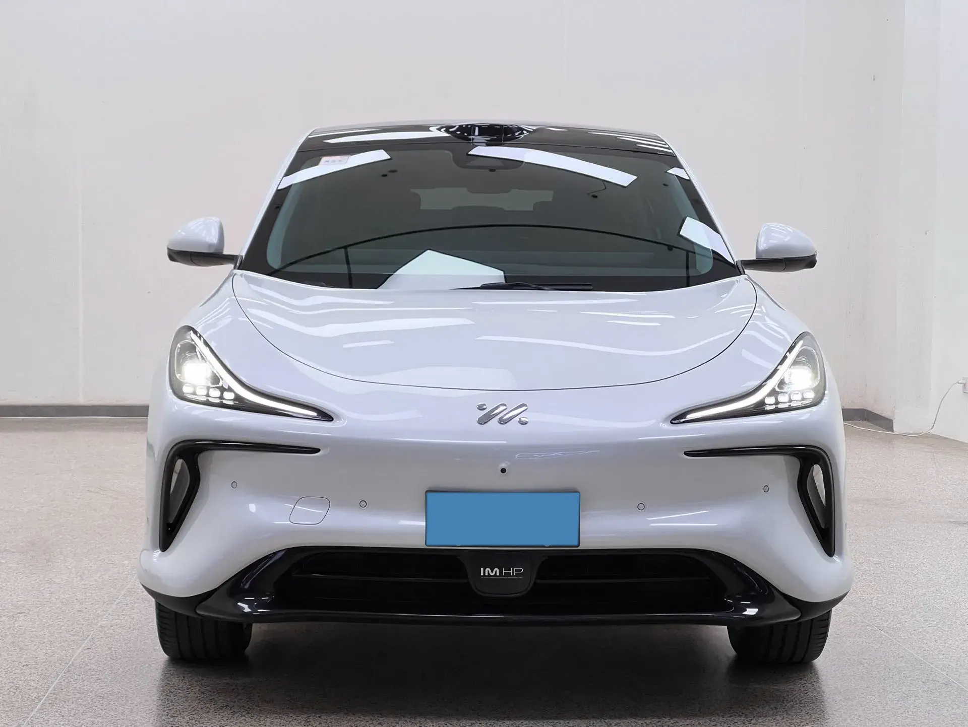 2023 IM LS6 thumbnail 3