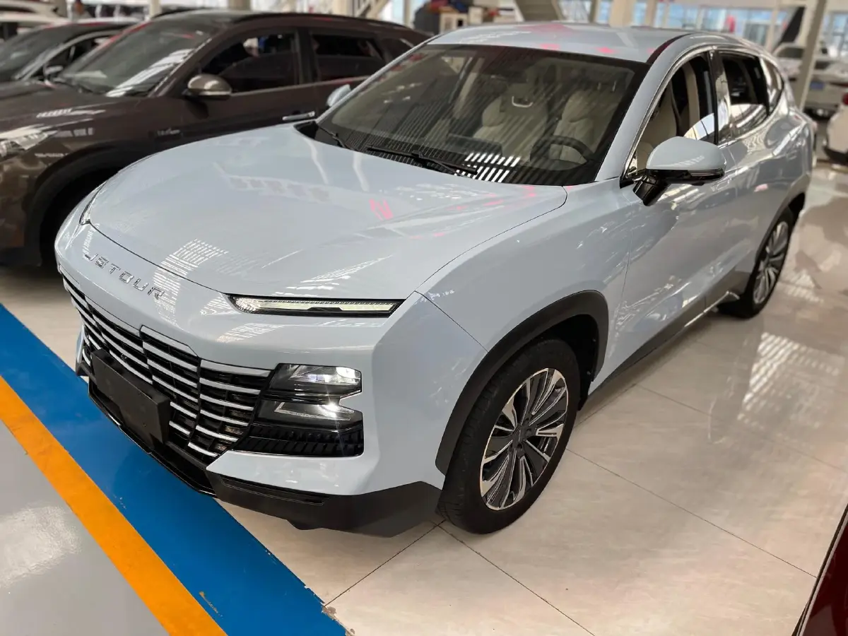 2022 Jetour DASHING 1.6T 197HP L4 7DCT