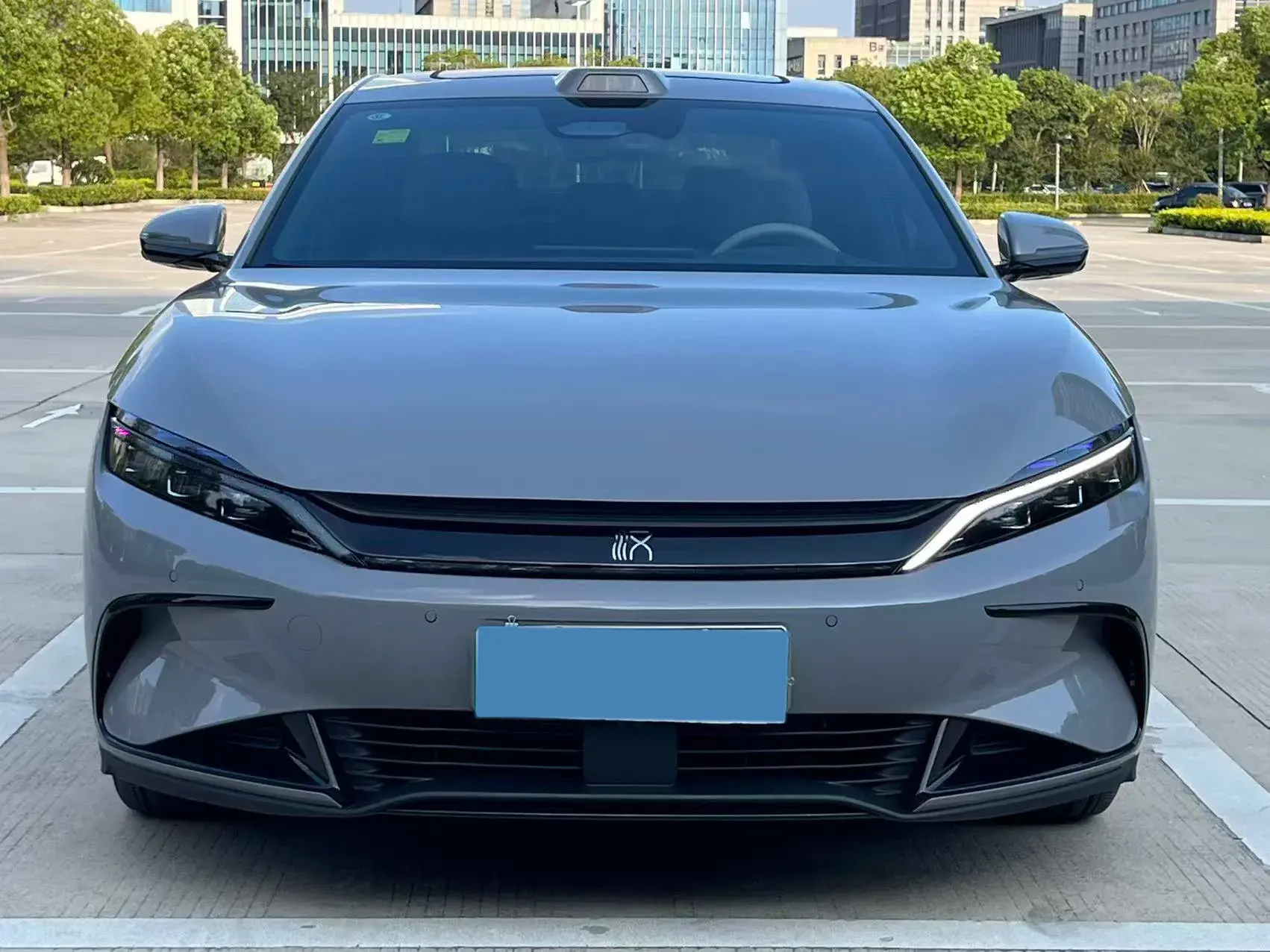 2025 BYD HAN thumbnail 2