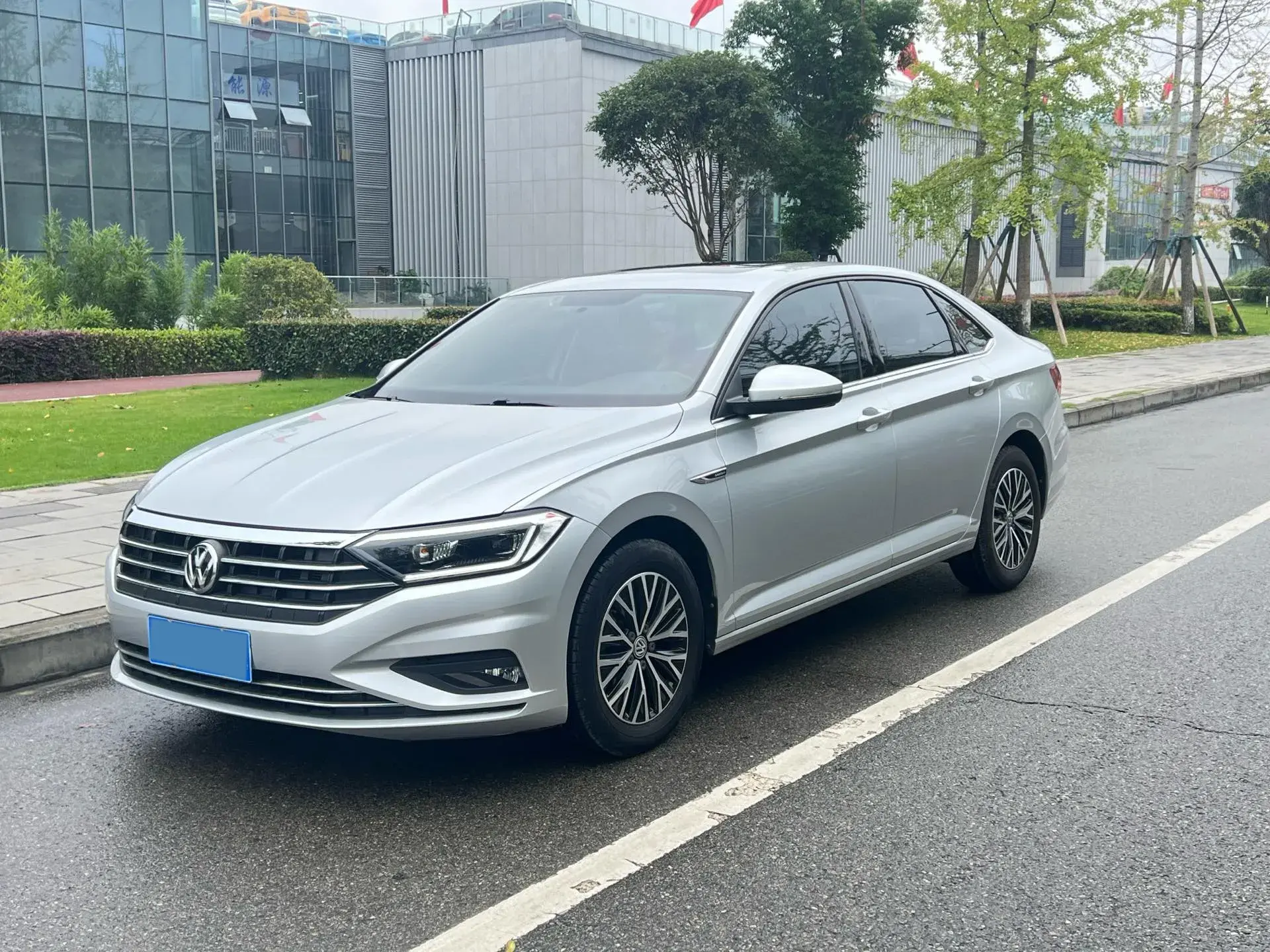 2021 VOLKSWAGEN SAGITAR view 1