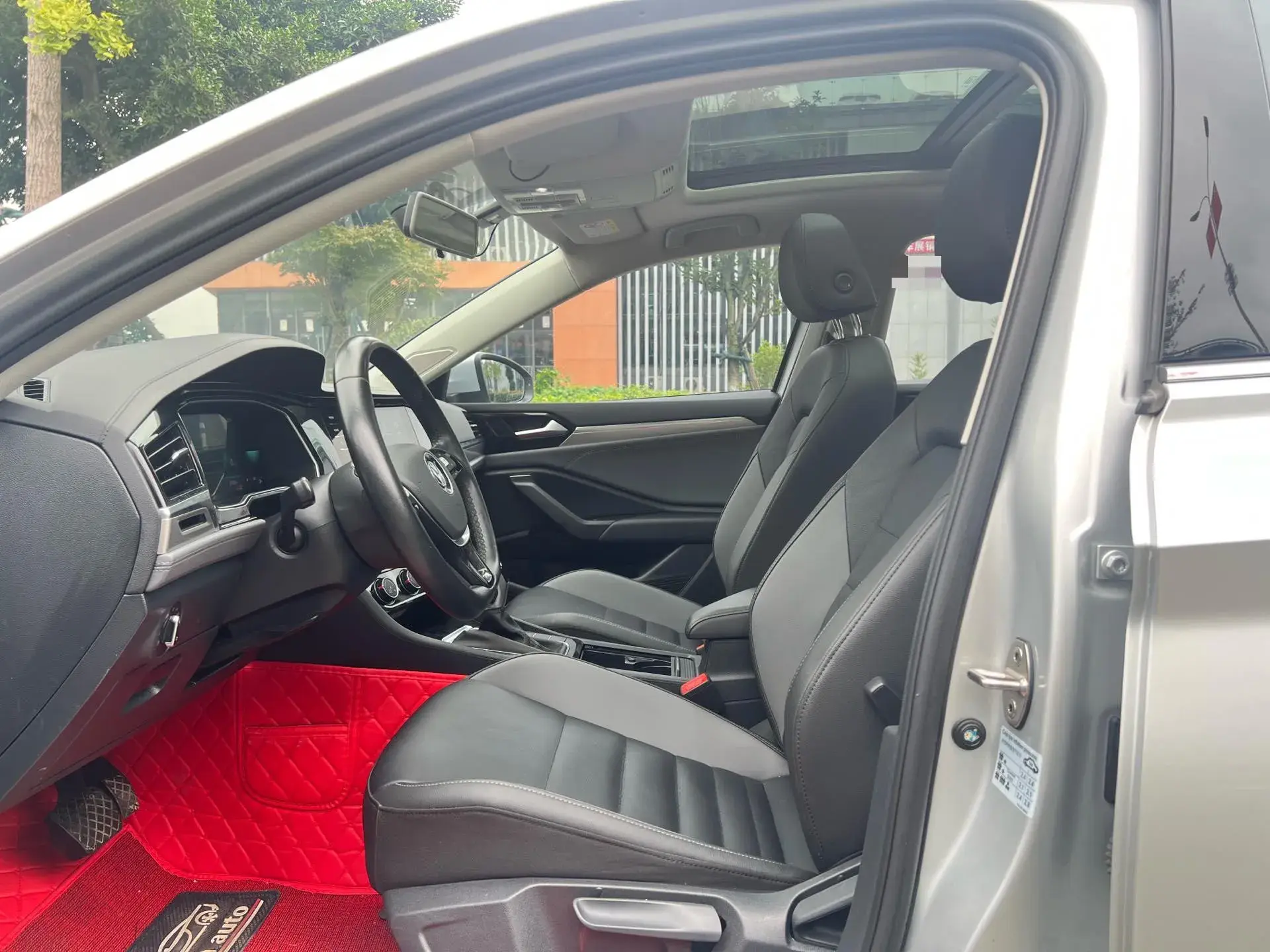 2021 VOLKSWAGEN SAGITAR thumbnail 3