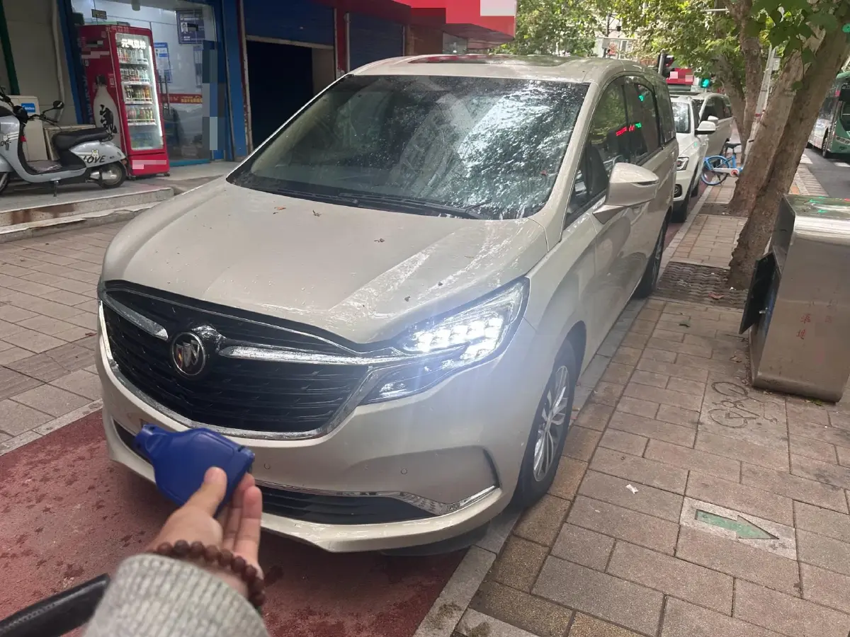 2021 Buick GL8 2.0T 237HP L4 9AT